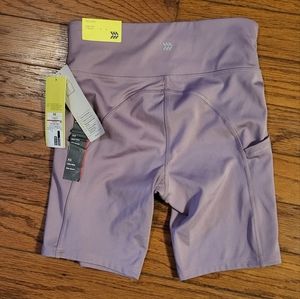 Women's Sculpt Bike Shorts 7" - All in Motion NWT  (light mauve, lavender)